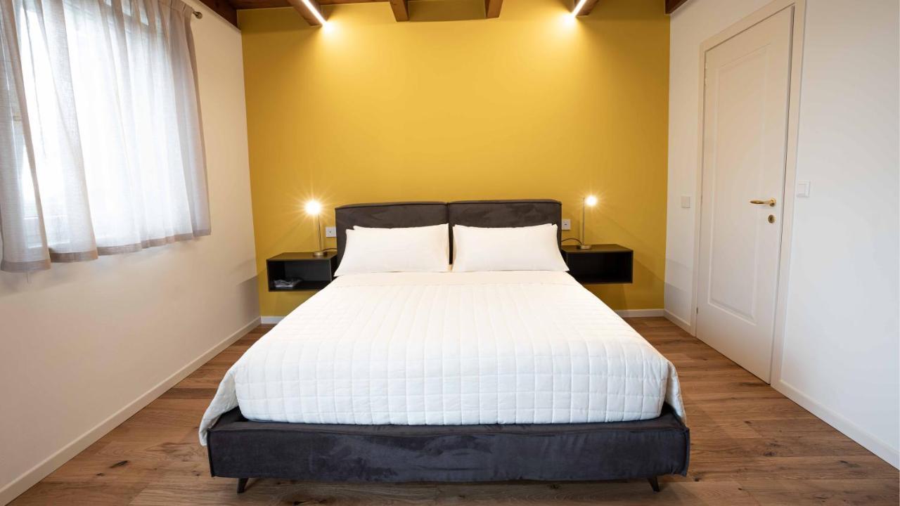 Residenza Vesentini Bed and Breakfast Pastrengo Eksteriør billede