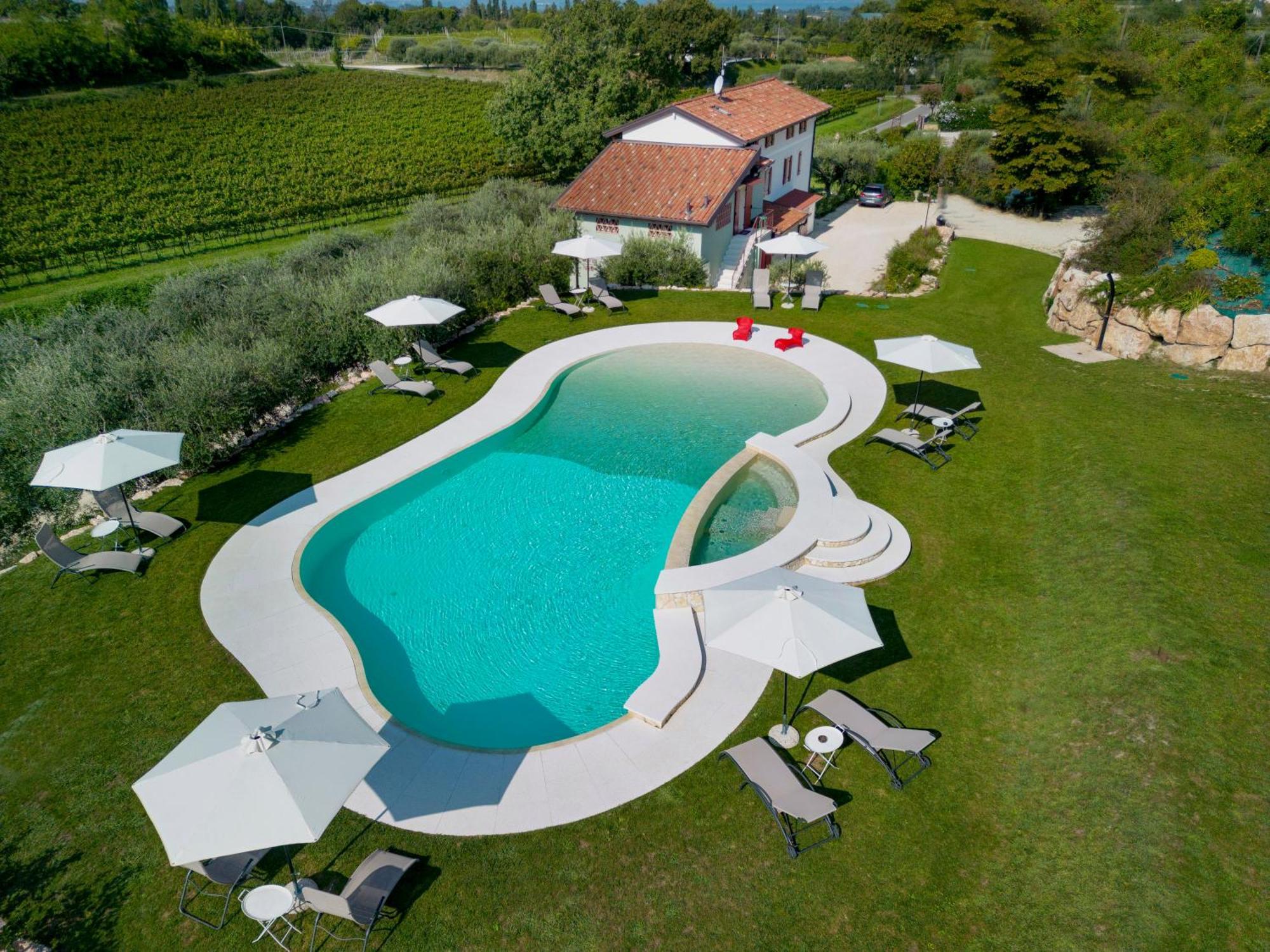 Residenza Vesentini Bed and Breakfast Pastrengo Eksteriør billede